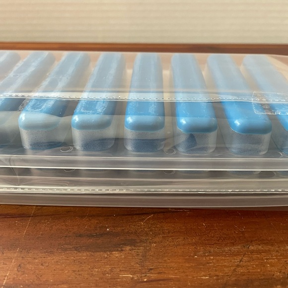 *NIP* 3 Pack Ice Stick/Cube Tray, Thin & Long for Sports/Water Bottles Silicone - Picture 9 of 12